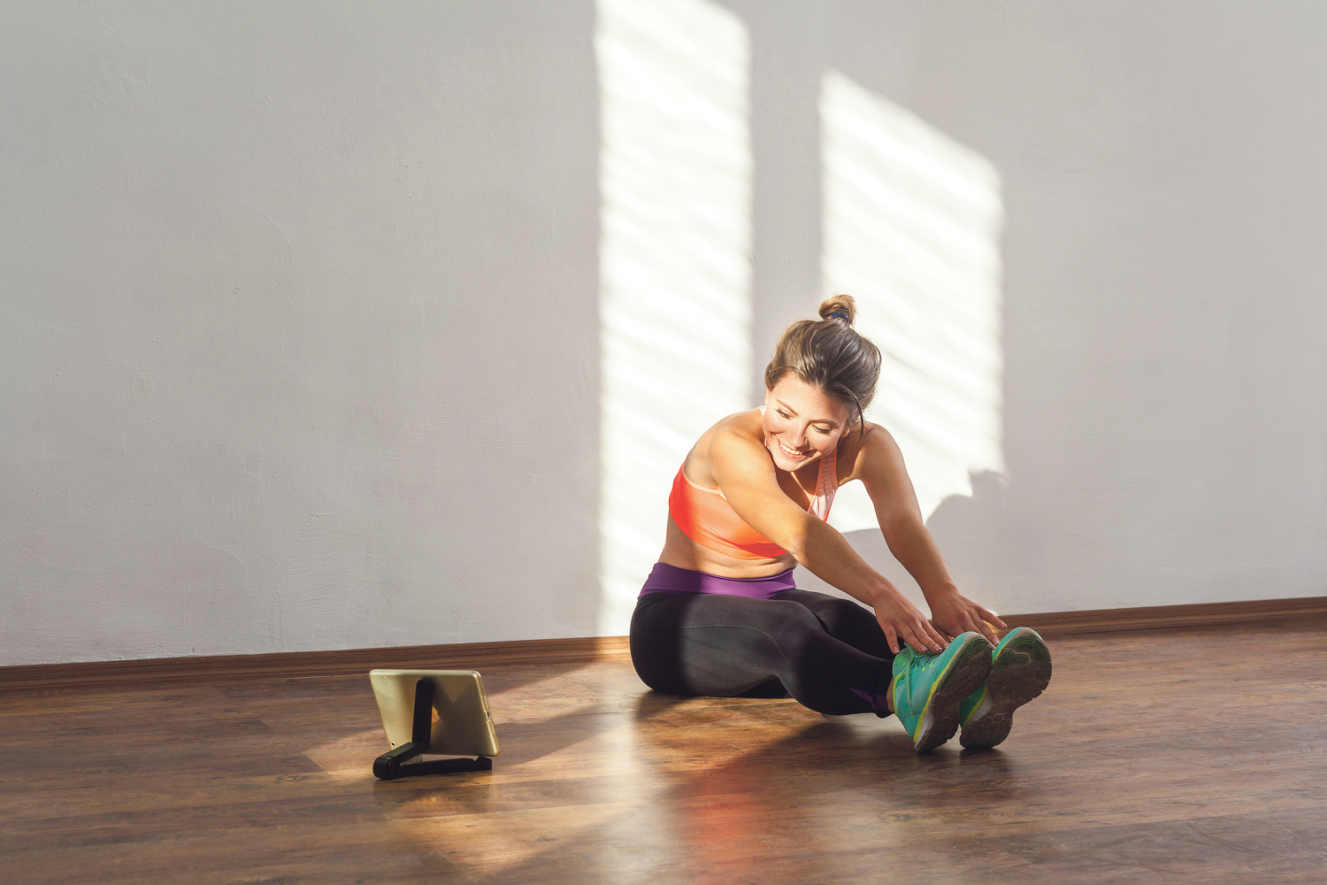 Regelmäßige Bewegung und gezielte Übungen beugen Rückenschmerzen vor.