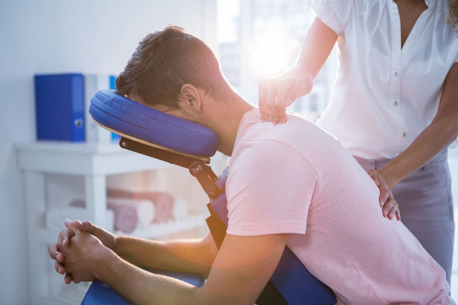 Physiotherapie hilft oft bei Rückenschmerzen.